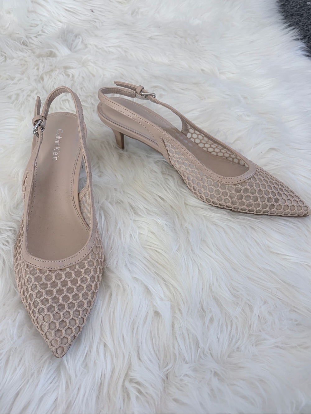 Calvin Klein Beige Mesh Pointed Slingback kitten Heels 7.5
